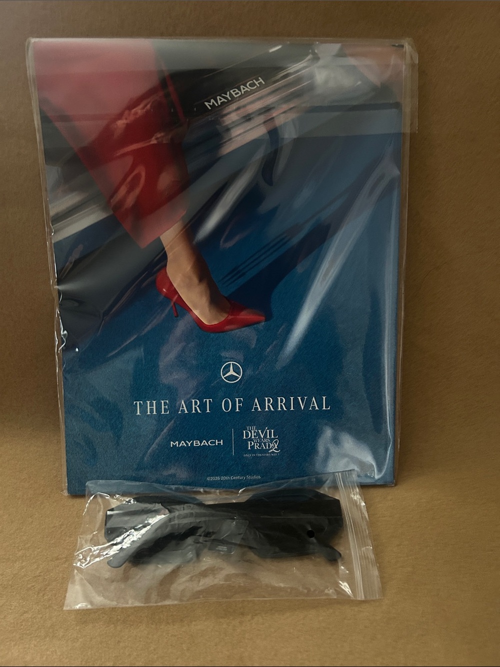 The Devil Wears Prada 2 - Movie Collectible Magazine w/Glasses - Emily Charlton - Picture 2 of 2